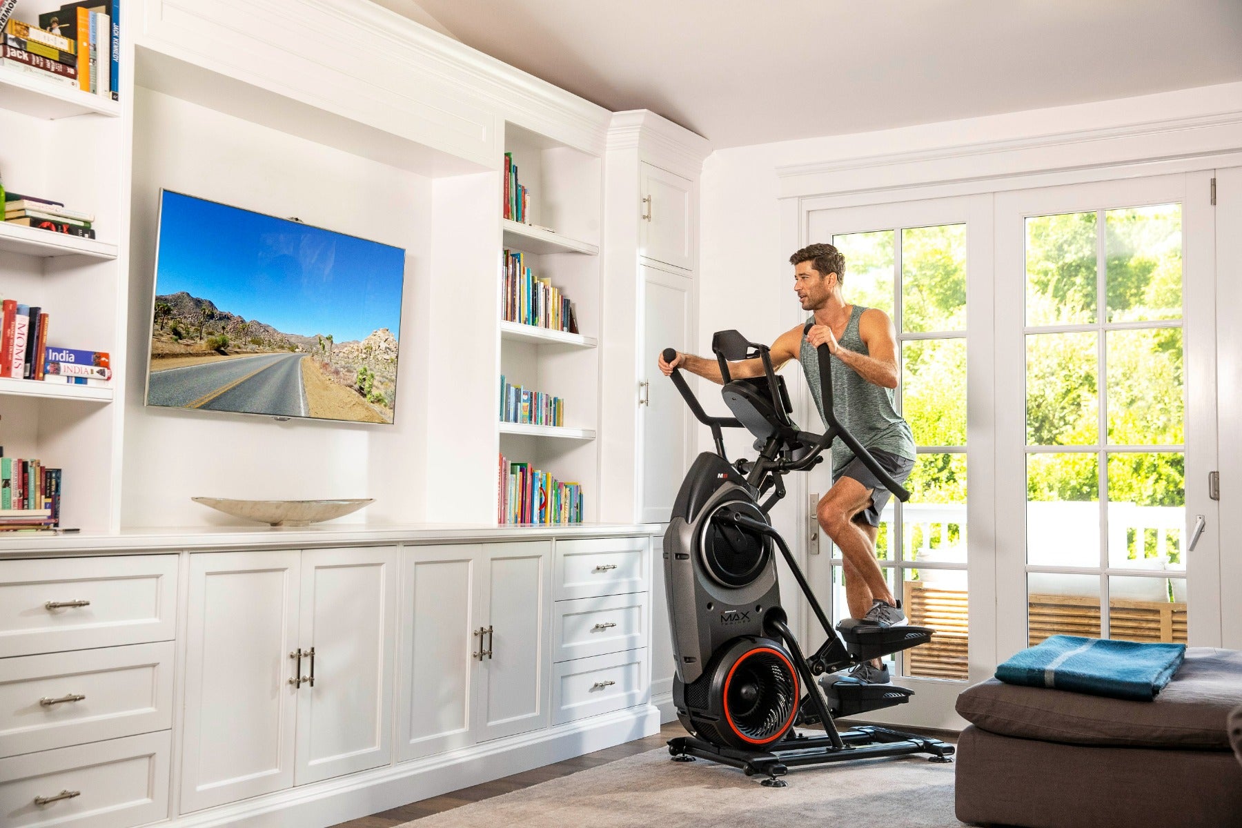 Max Trainer M8